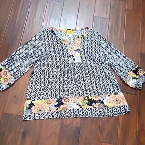 Ruby Rd Black & White Top with Peach & Yellow Floral Trim size 1X